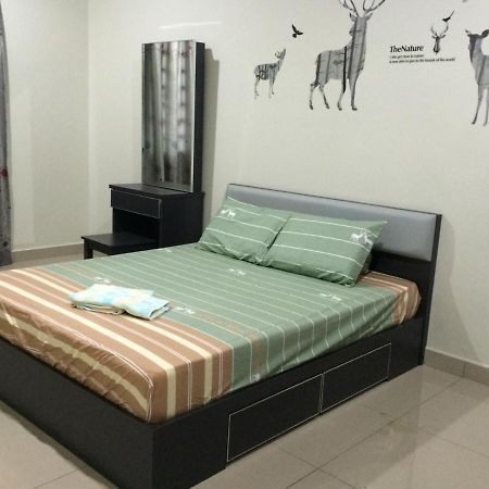 Sri Manjung Ma Maison Homestay ลุมุต ภายนอก รูปภาพ
