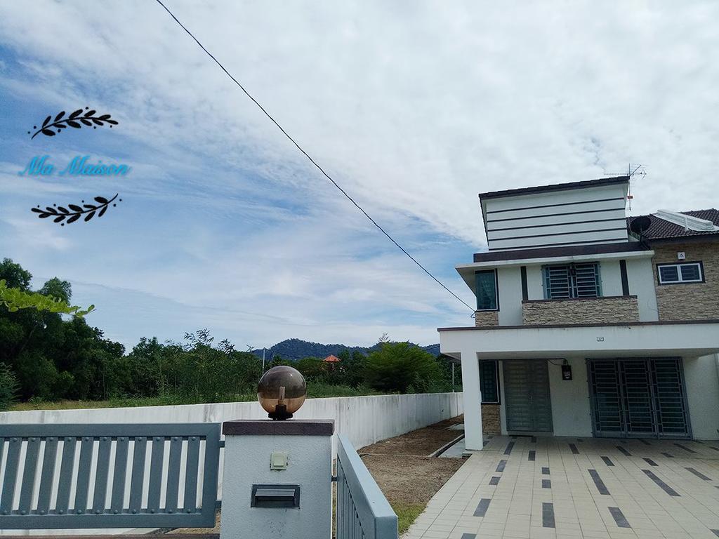 Sri Manjung Ma Maison Homestay ลุมุต ภายนอก รูปภาพ